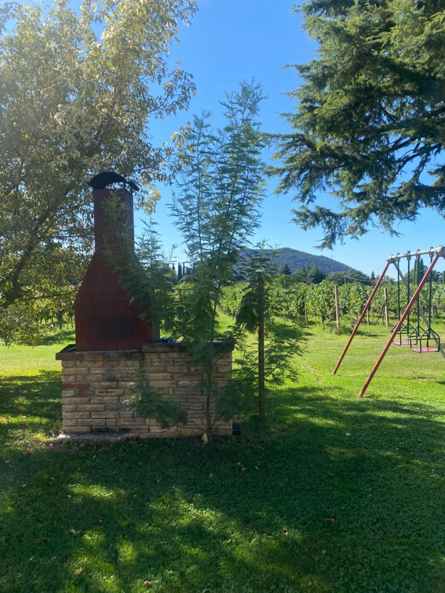 Agriturismo Corte Patrizia Caprino Veronese Buitenkant foto